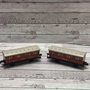 Thomas & Friends ERTL Clarabel & Annie Vintage 1987 Train Car Set